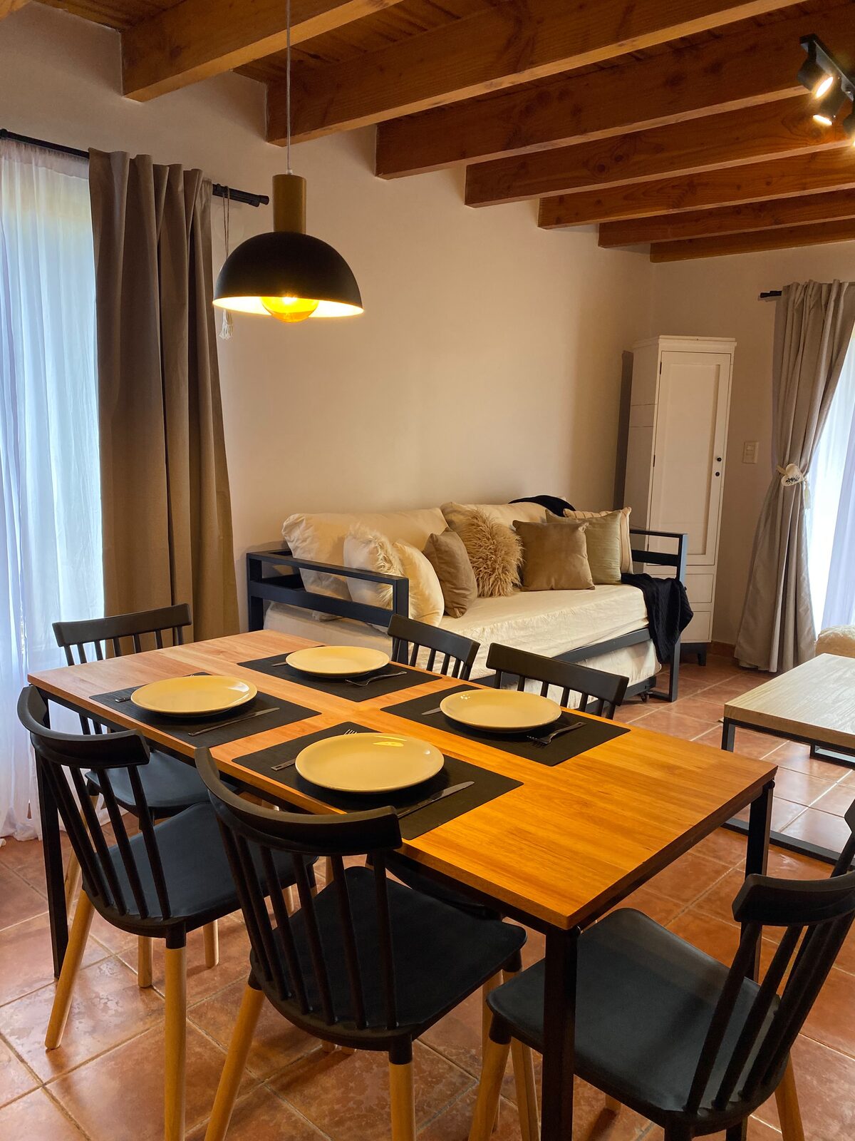 Dpto 21 - comedor para 4